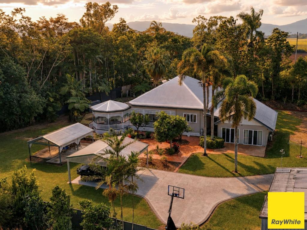 207-215 Bruce Hwy, Edmonton, QLD 4869