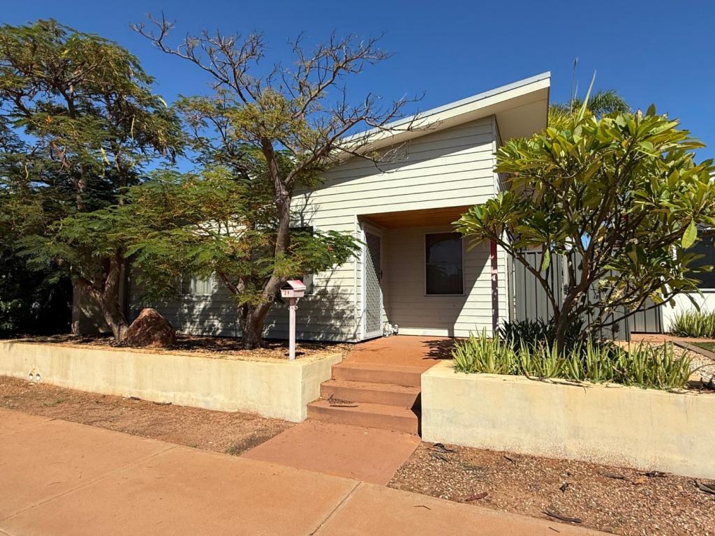 29 Marniyarra Loop, Baynton, WA 6714