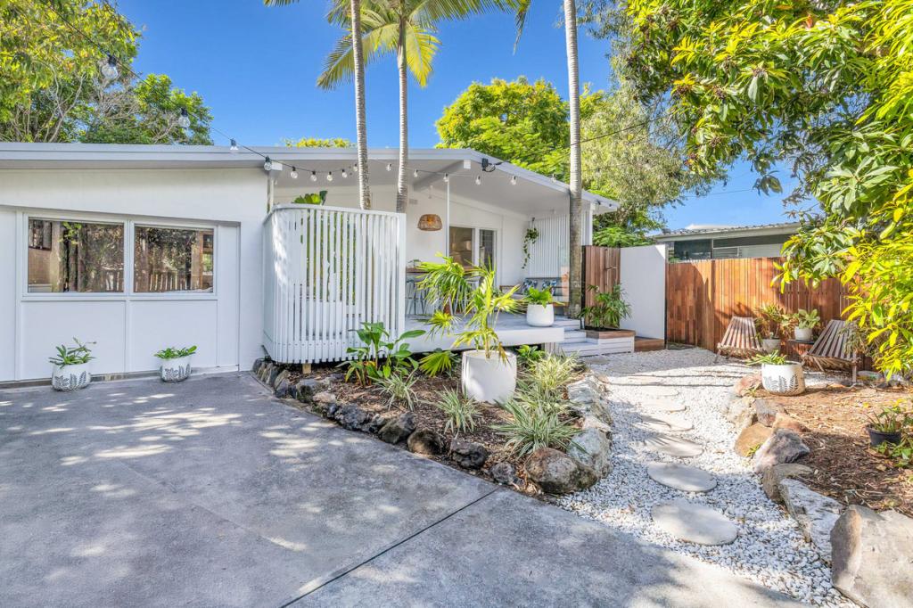 23 Elanora Dr, Burleigh Heads, QLD 4220
