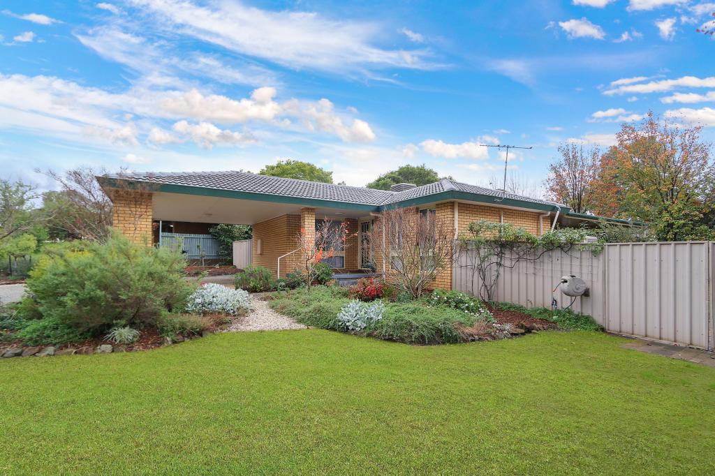 2 Buller Cres, Thurgoona, NSW 2640