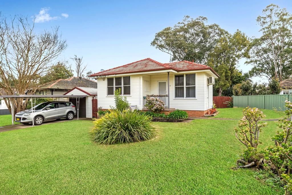 13 RADLEY RD, SEVEN HILLS, NSW 2147