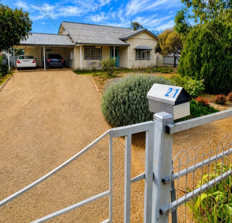 21 Princess St, Peterborough, SA 5422