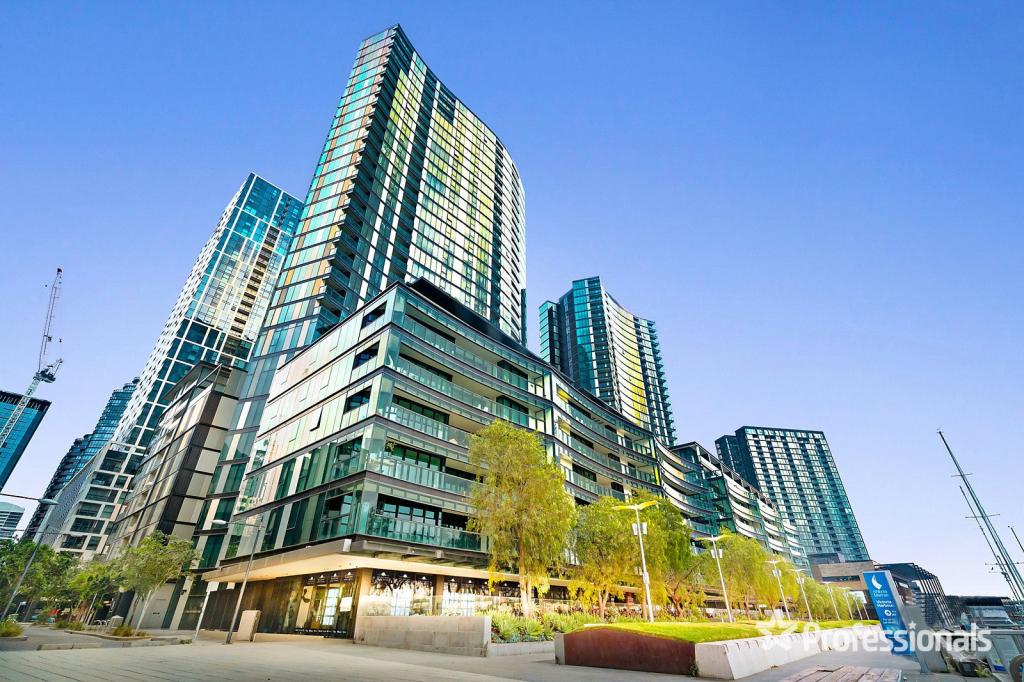 10E/8 WATERSIDE PL, DOCKLANDS, VIC 3008