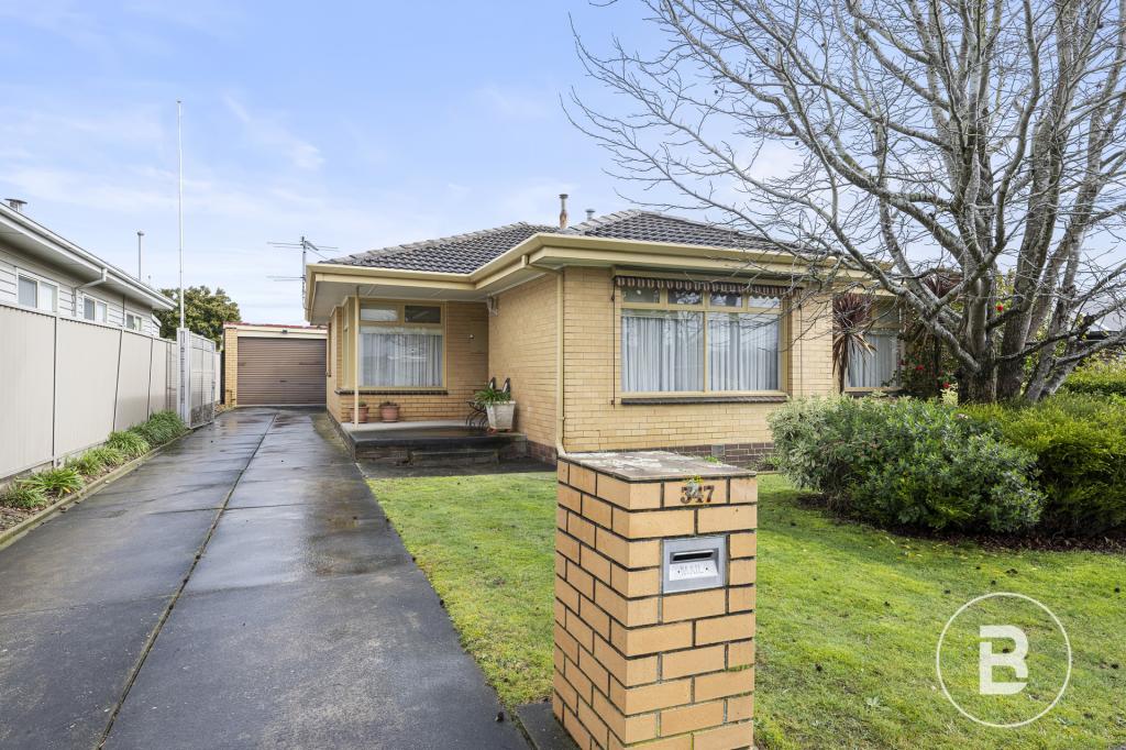 347 FOREST ST, WENDOUREE, VIC 3355