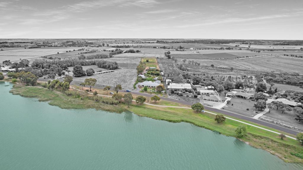 169 Lakeside Dr, Lake Boga, VIC 3584