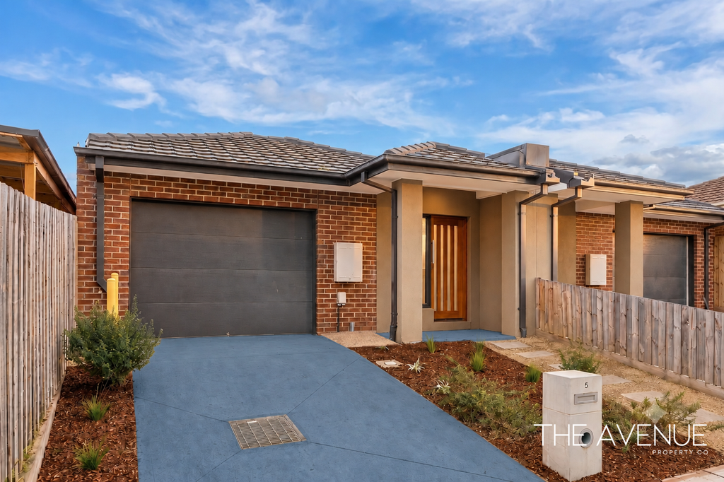 5 JAMMON CL, HAMPTON PARK, VIC 3976