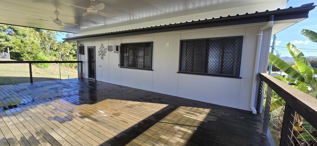 25 Taylor St, Keppel Sands, QLD 4702