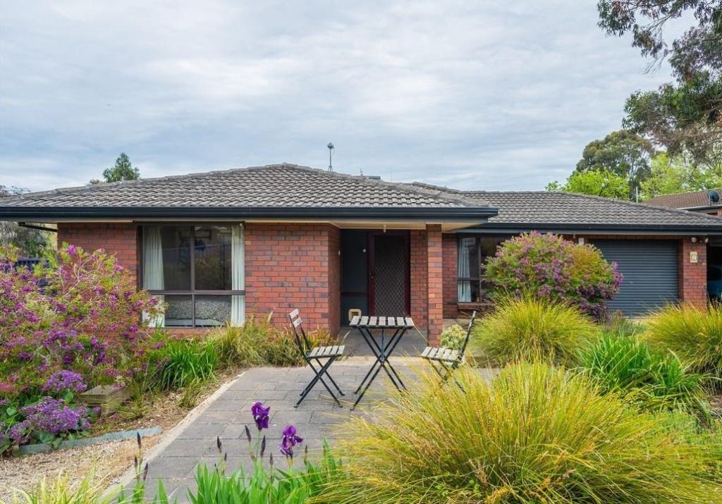 2 Anita Ct, Aberfoyle Park, SA 5159