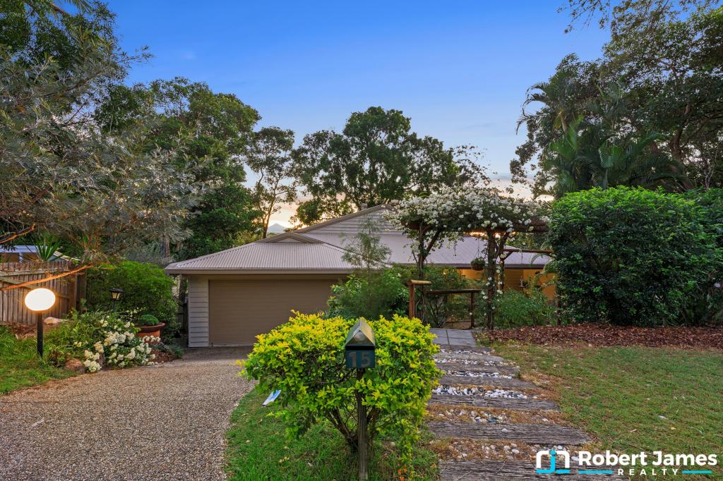 15 Moonare Cres, Noosa Heads, QLD 4567