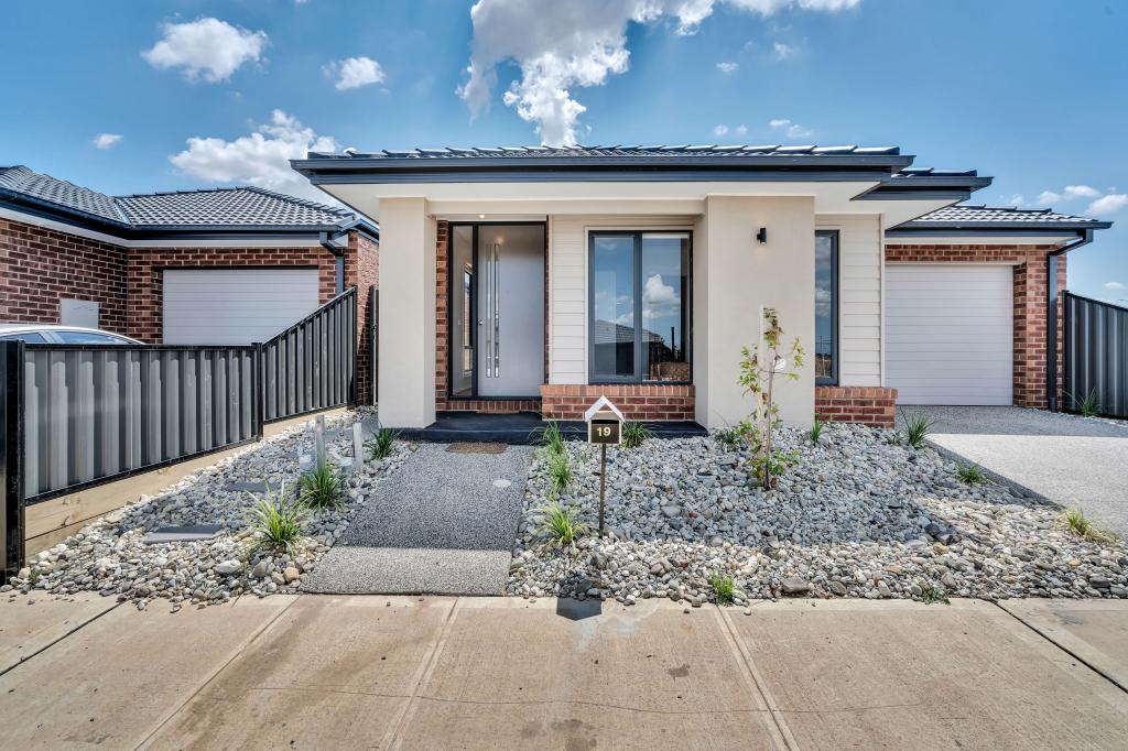 19 Caprara St, Kalkallo, VIC 3064