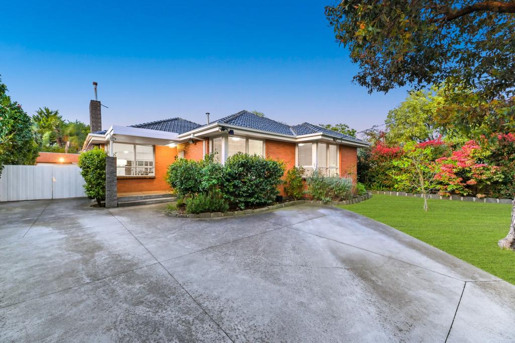 11 Rob Roy St, Glen Waverley, VIC 3150