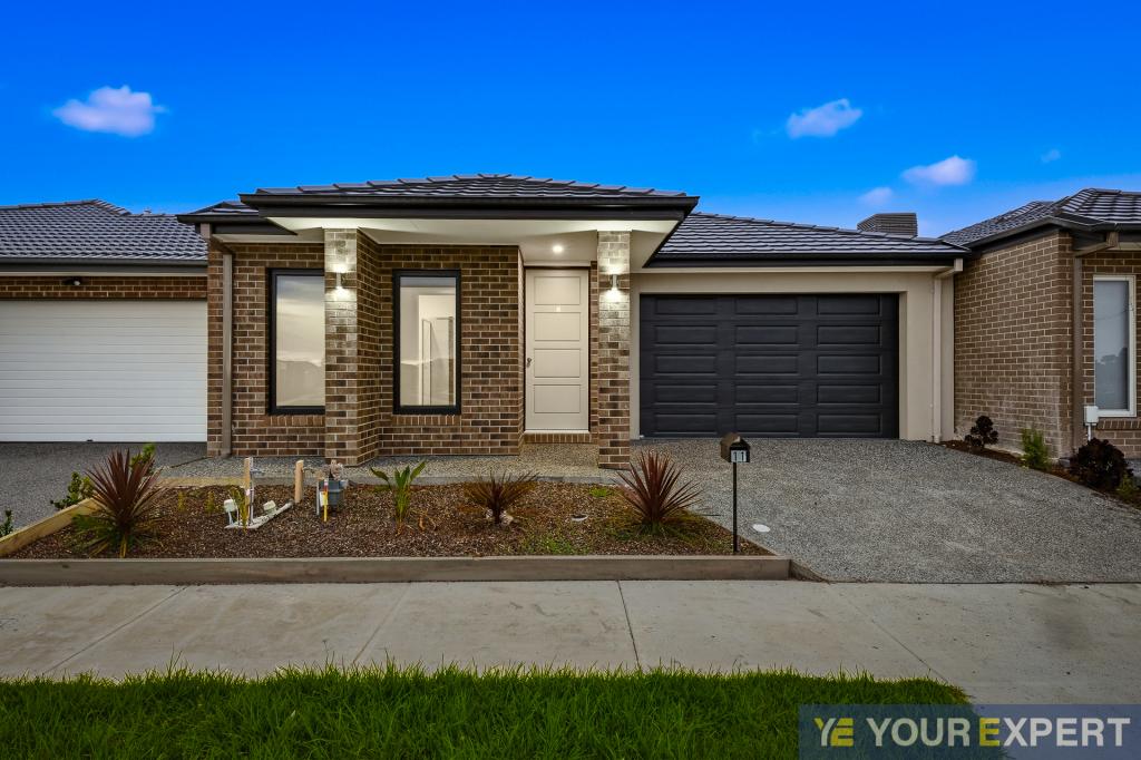 11 DROPLET WAY, OFFICER, VIC 3809