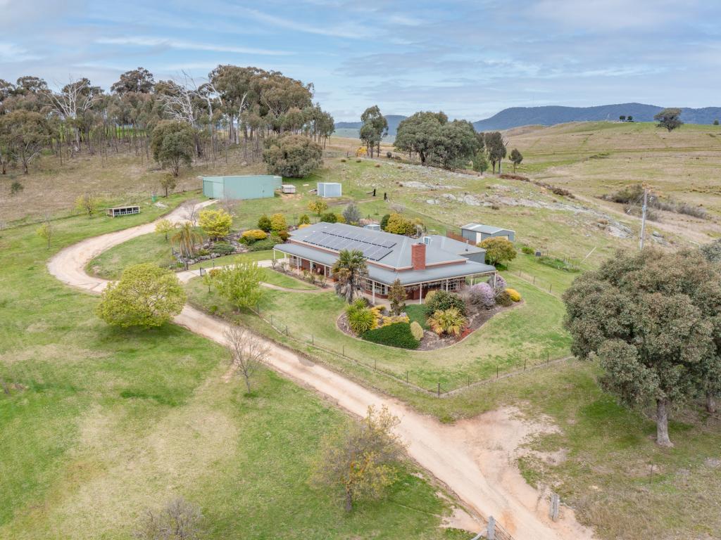 165 Phillips Rd, Castle Creek, VIC 3691