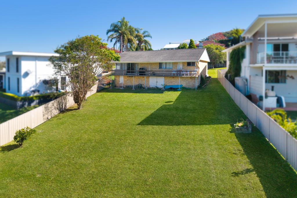 26 BRAEMAR DR, WAMBERAL, NSW 2260