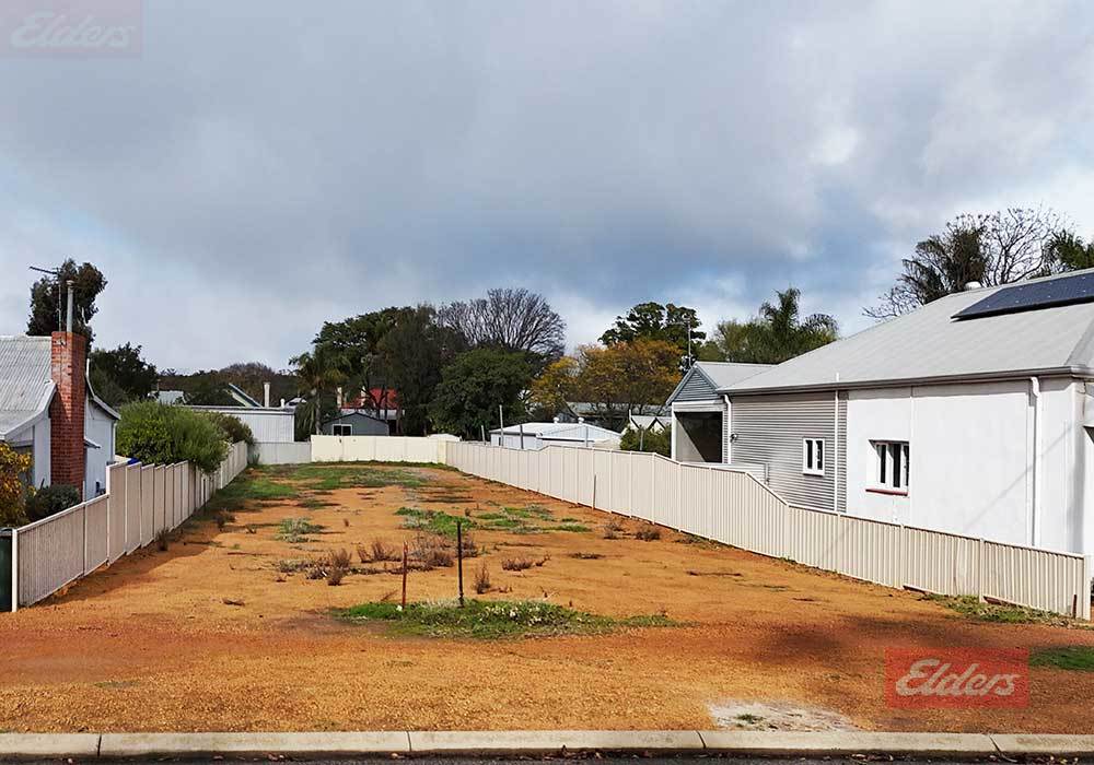 19 Falcon St, Narrogin, WA 6312
