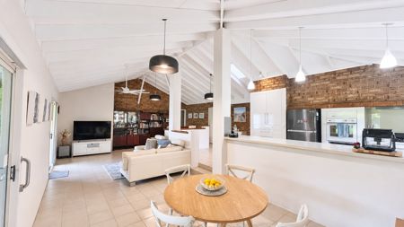 16 Boronia Rd, Banjup, WA 6164