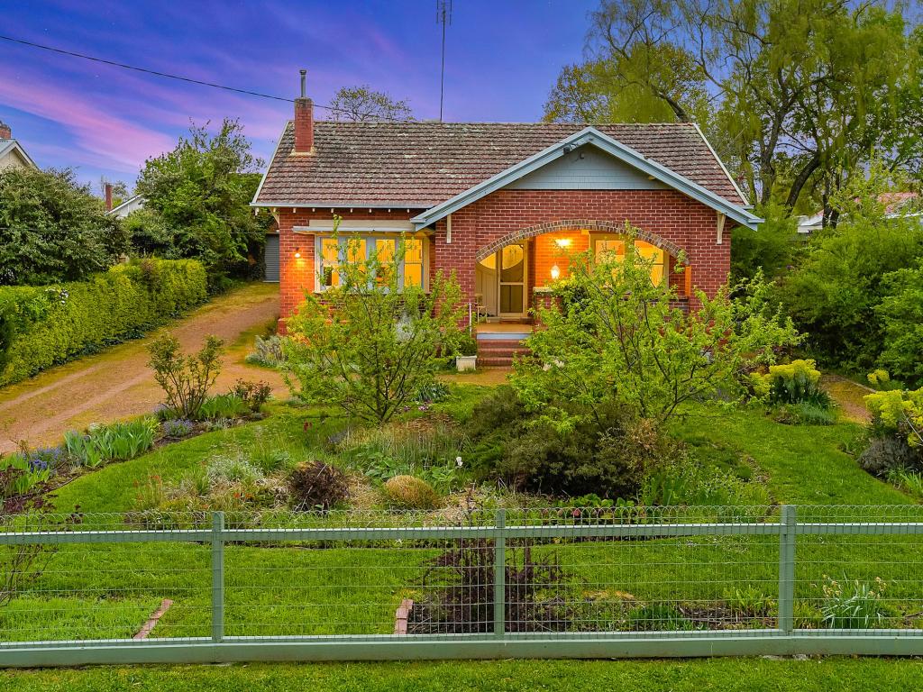 22 Pohlman St, Kyneton, VIC 3444