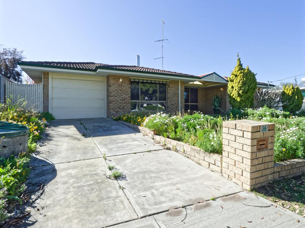 36 Wooleen St, Golden Bay, WA 6174