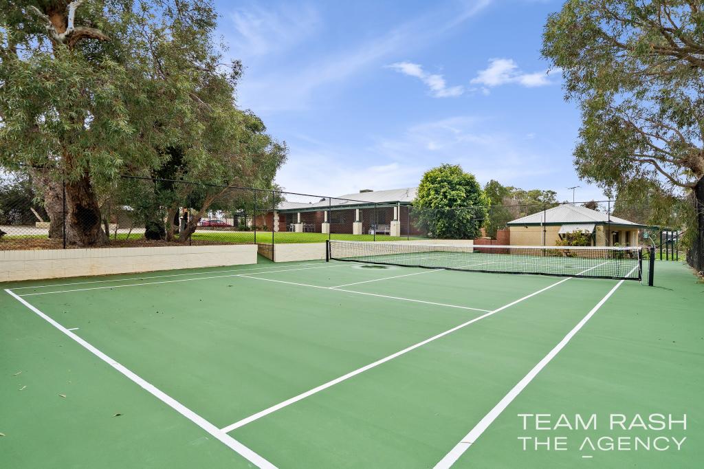 607 Lyon Rd, Wandi, WA 6167