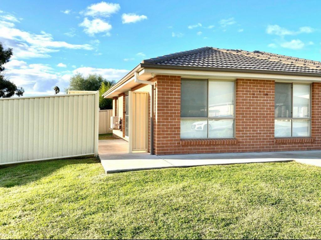 17b Goodwin St, West Tamworth, NSW 2340