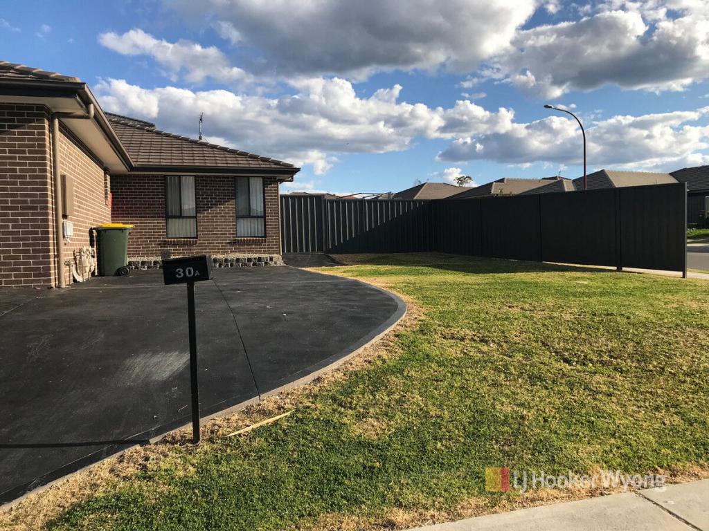30a Fernhill Ave, Hamlyn Terrace, NSW 2259