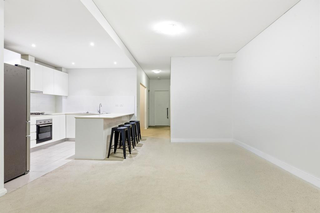 30/56 Lakeside Pde, Jordan Springs, NSW 2747