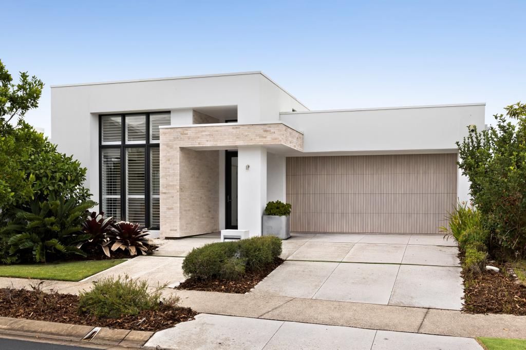 42 Hart Cres, Bells Creek, QLD 4551