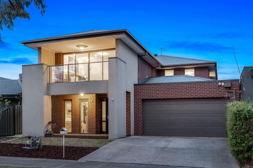 5 ADMIRATION DR, CRAIGIEBURN, VIC 3064