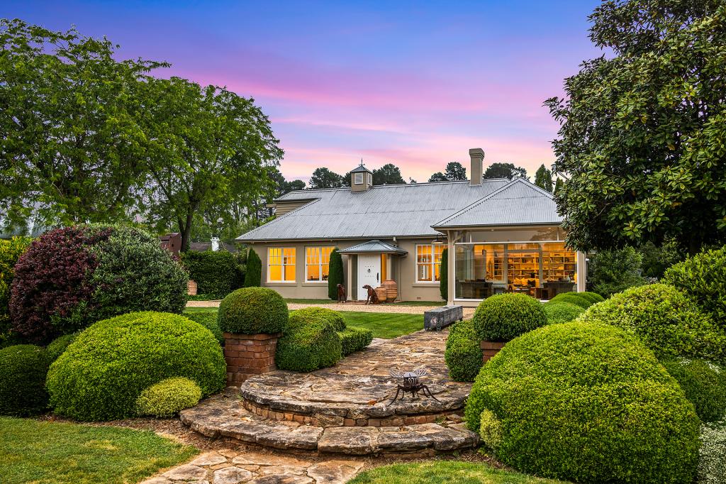 87 Osborne Rd, Burradoo, NSW 2576