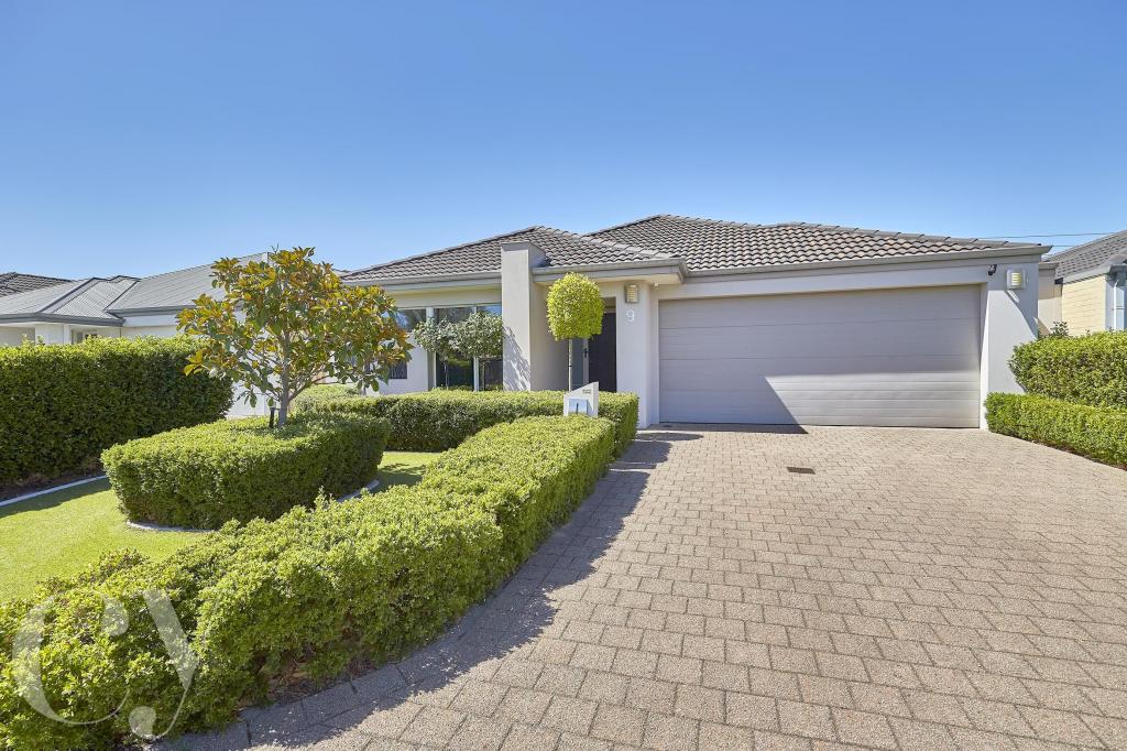9 Umi Ct, Thornlie, WA 6108