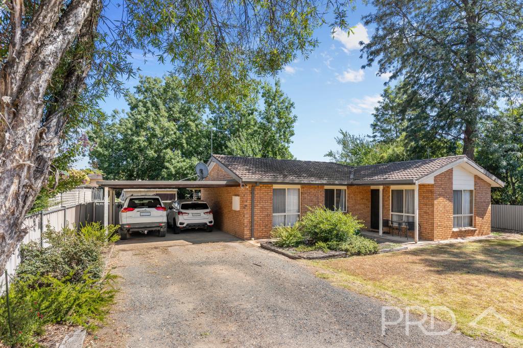 53 FOREST ST, TUMUT, NSW 2720
