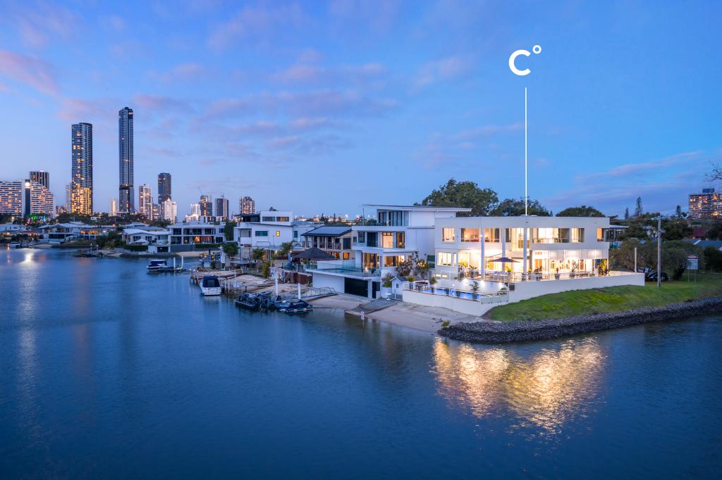 52 Clear Island Rd, Broadbeach Waters, QLD 4218