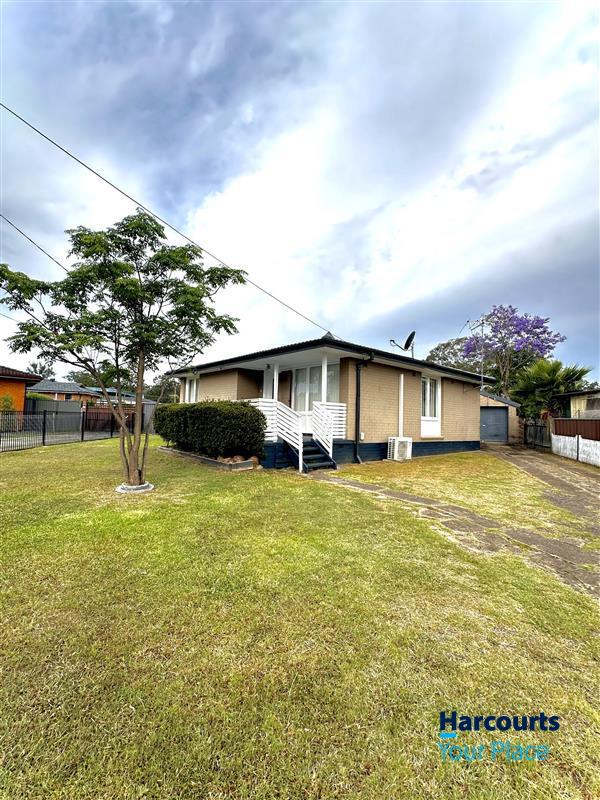 10 BEAGLE PL, WILLMOT, NSW 2770