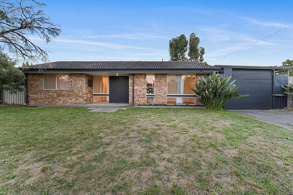 42 Cordelia Rd, Armadale, WA 6112
