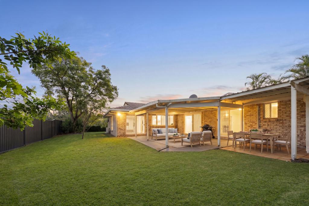 165 College Rd, Karana Downs, QLD 4306