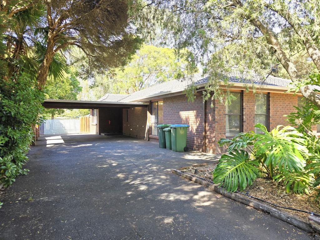 11 Larissa Ct, Croydon, VIC 3136