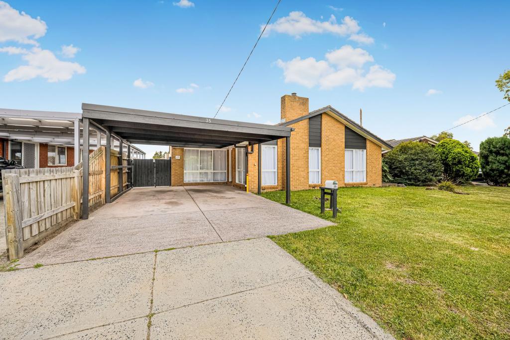 35 Bourke Rd, Cranbourne, VIC 3977