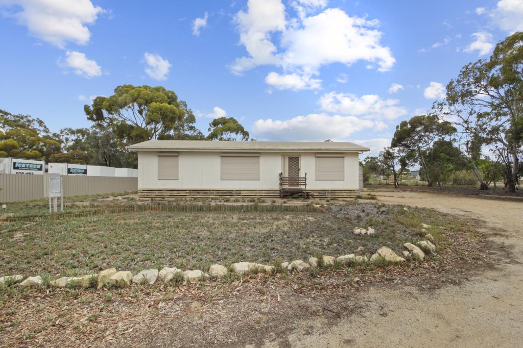 30 Murtho Rd, Paringa, SA 5340