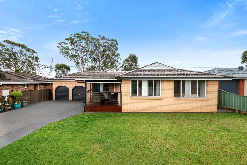 10 Fergusson St, Glenfield, NSW 2167