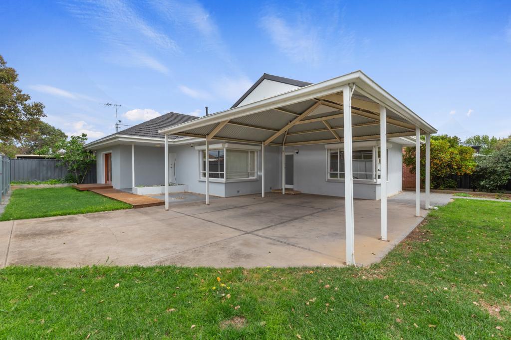 15 Glen Lossie St, Woodville South, SA 5011
