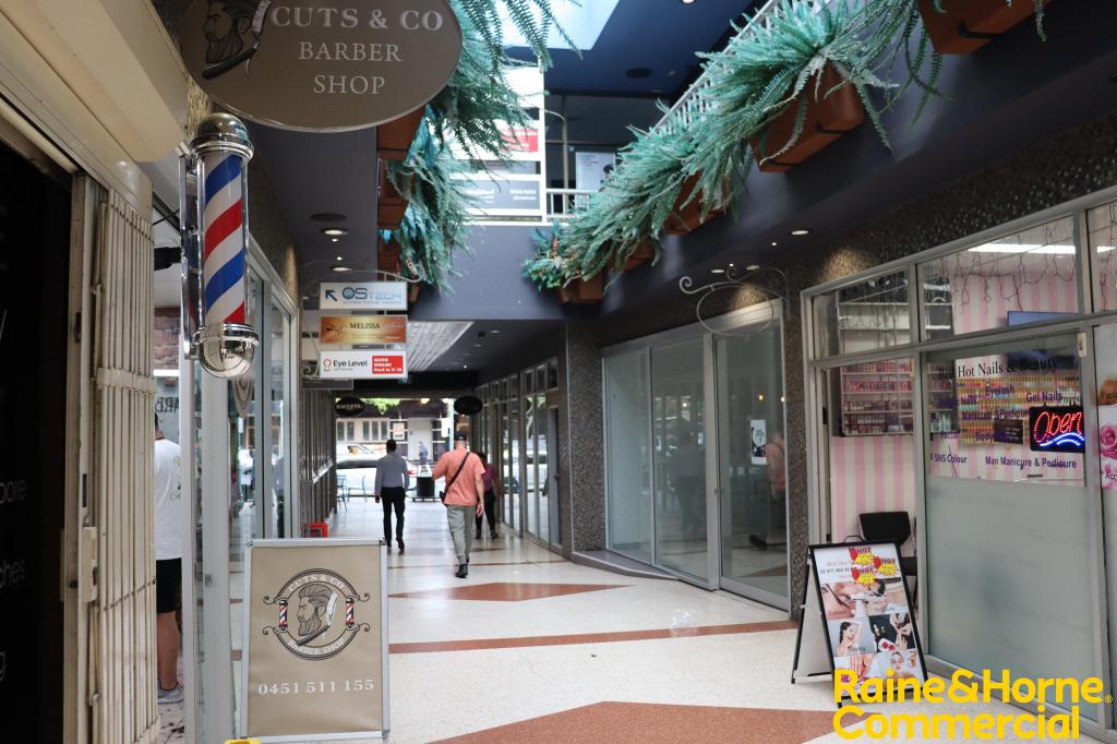 262 MACQUARIE ST, LIVERPOOL, NSW 2170