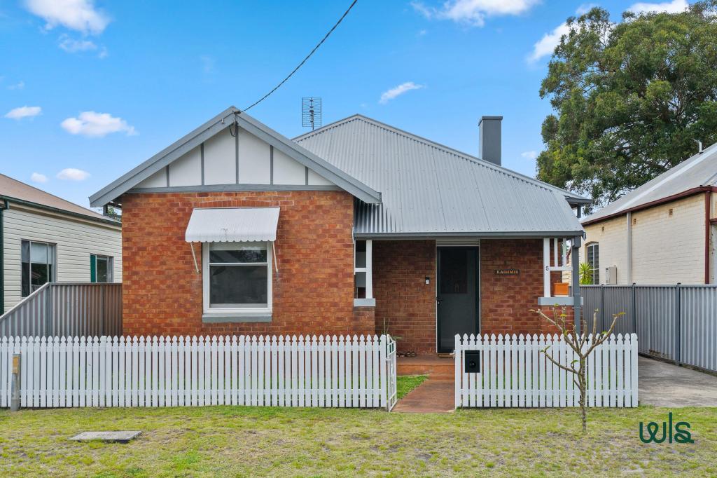 5 Holt St, Mayfield East, NSW 2304