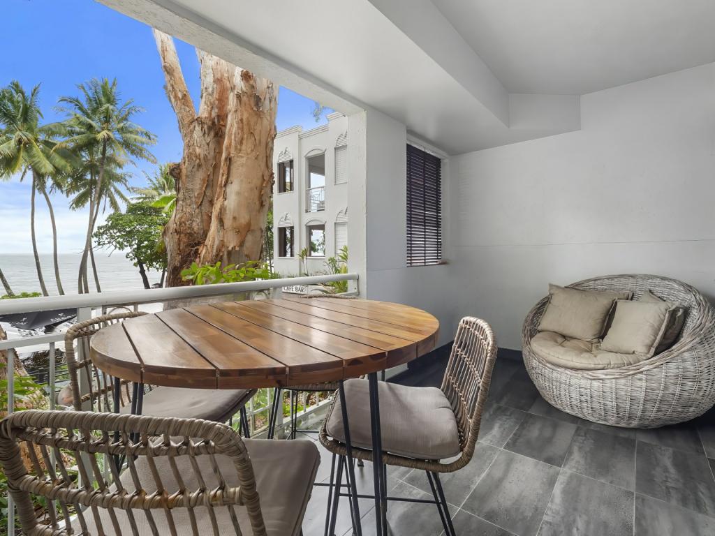 202/139-143 Williams Esp, Palm Cove, QLD 4879