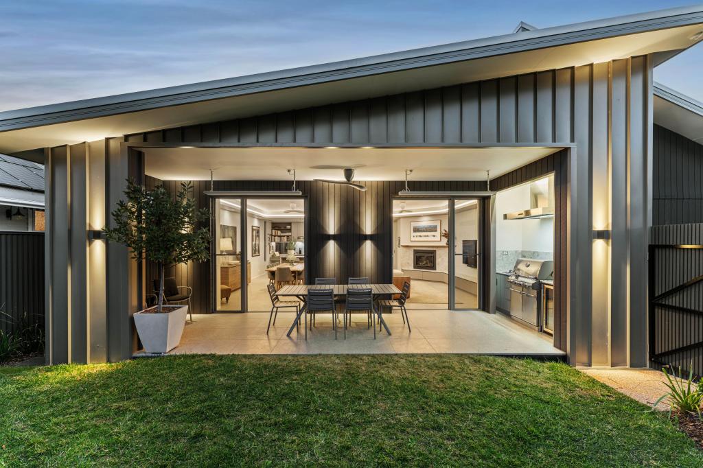 1C DUNSFORD ST, LANCEFIELD, VIC 3435