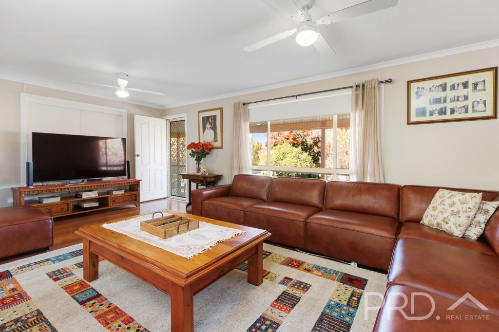 88 Lockhart St, Adelong, NSW 2729