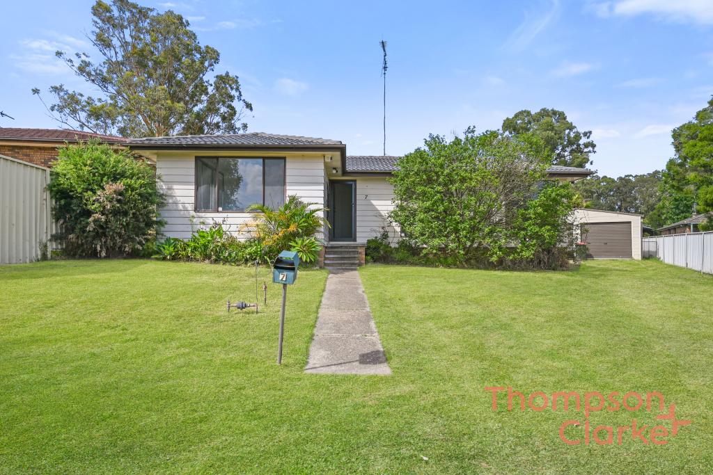 7 Malthus Cl, Thornton, NSW 2322