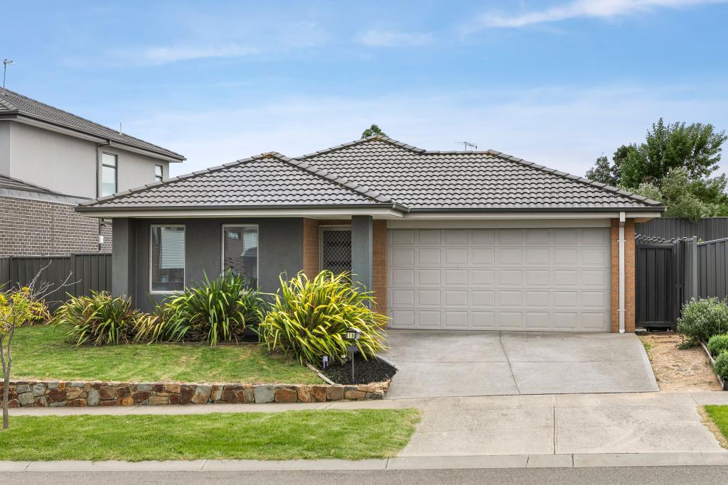 18 Charm Rd, Greenvale, VIC 3059