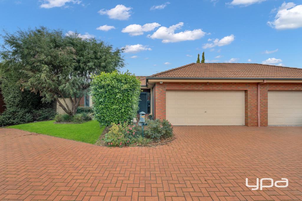 23 The Glades, Taylors Hill, VIC 3037