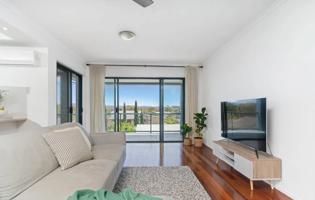 7/7-9 Stapylton St, Coolangatta, NSW 2535