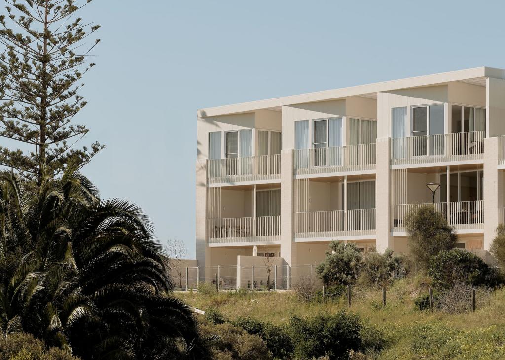 45 OCEANVIEW DR, TAPEROO, SA 5017